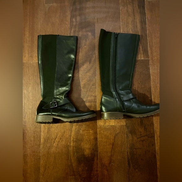 Kenneth Cole Women’s Preppy Classic Minimalist Sleek Chic Black Sz 7.5 Boots - Picture 3 of 15